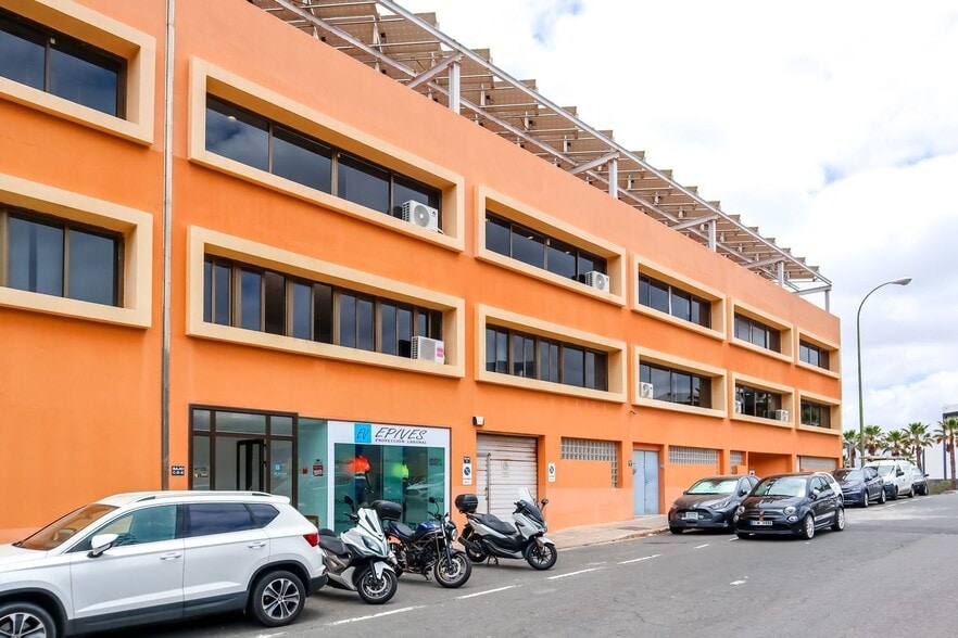 Calle Sao Paulo, 17, Las Palmas de Gran Canaria, Las Palmas for sale - Building Photo - Image 1 of 26