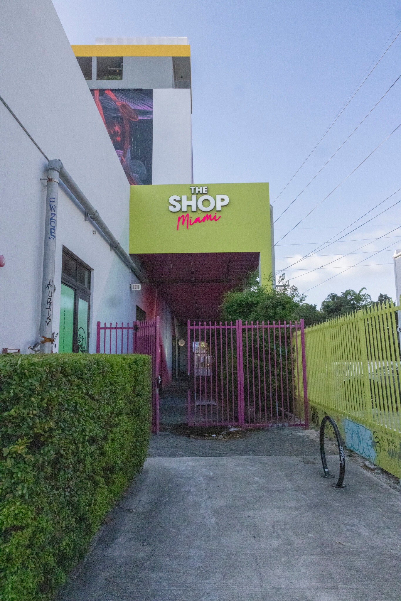 100 NW 25th St, Miami, FL to rent Building Photo- Image 1 of 7