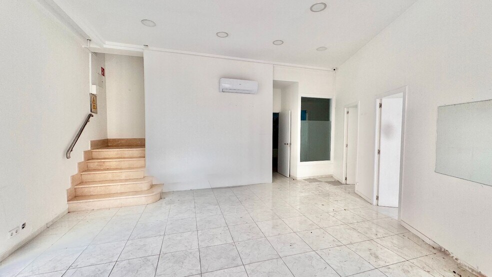 Retail in Palma for sale - Interior Photo - Image 3 of 22