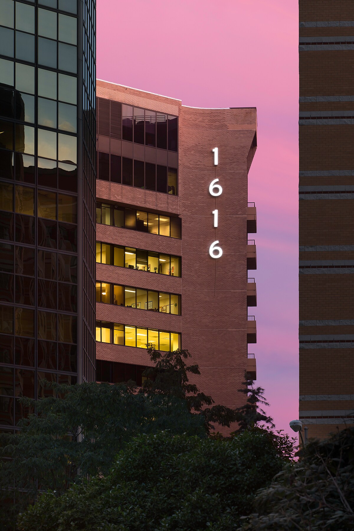 1616 N Fort Myer Dr, Arlington, VA for sale Building Photo- Image 1 of 1