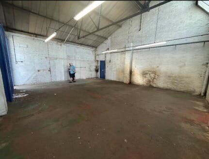 Lythalls Ln, Coventry to rent - Building Photo - Image 2 of 4