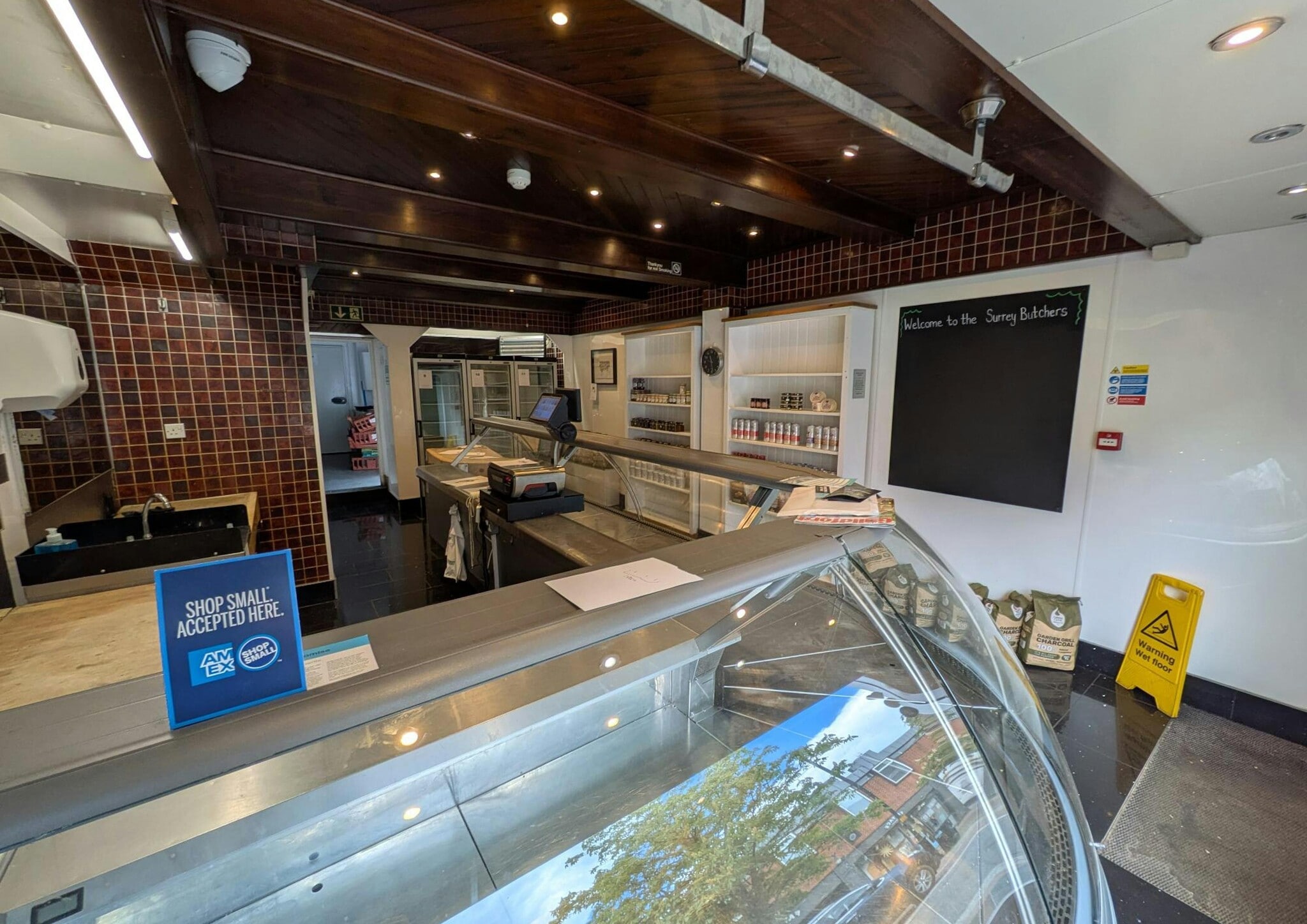 39 High St, Godalming to rent Interior Photo- Image 1 of 5