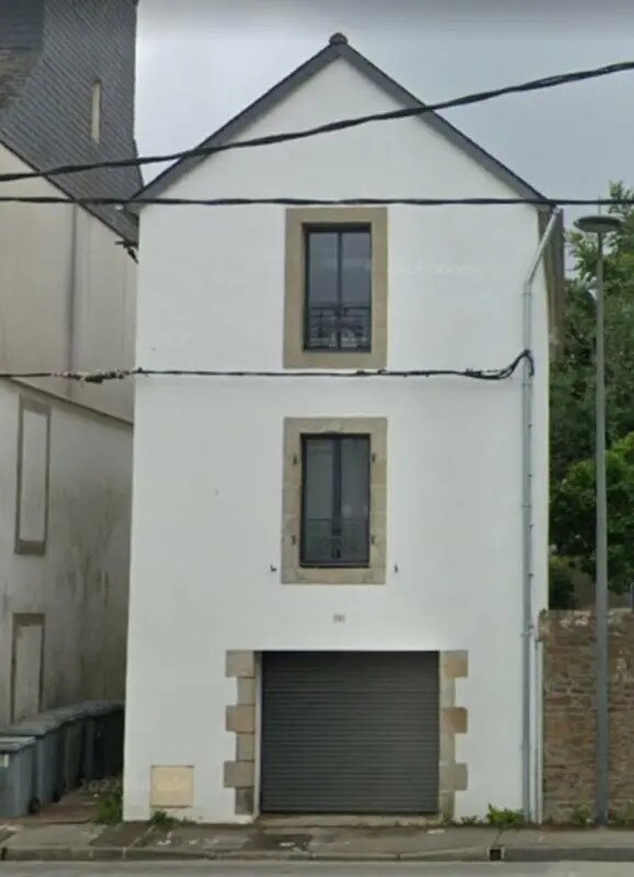 Light Industrial in Quimper for sale Building Photo- Image 1 of 2