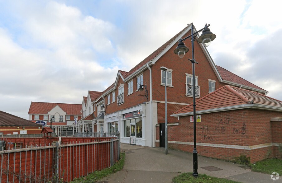 Birchwood Ave, Lincoln to rent - Building Photo - Image 3 of 10
