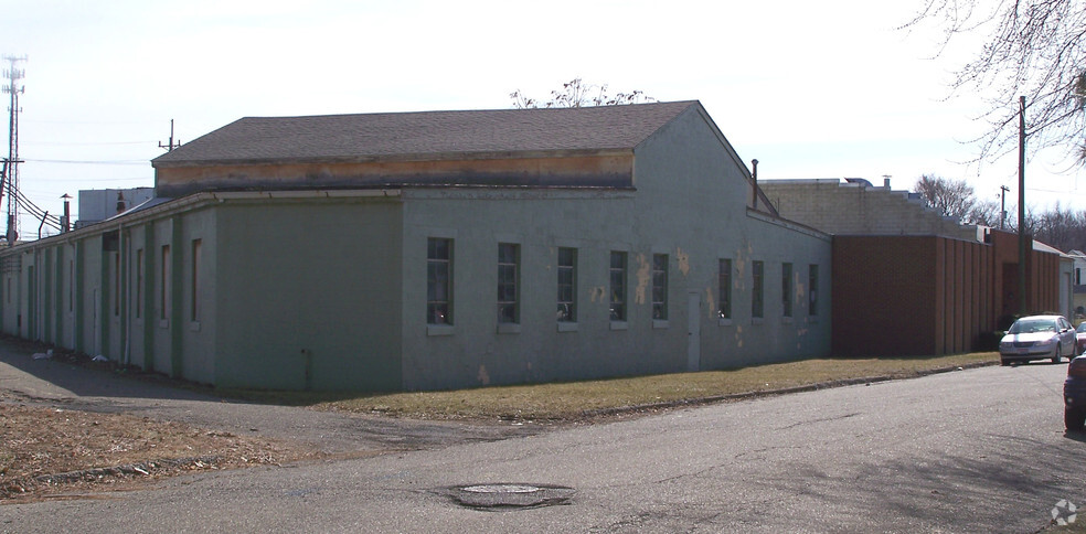 1117 W Mulberry St, Lancaster, OH for rent - Building Photo - Image 3 of 4