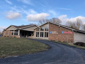 1001 N Main St, Nappanee, IN for rent Building Photo- Image 1 of 4