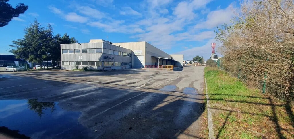 Vente Entrepôt 2 940 m² - Photo 1