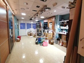 Office / Retail in Santa Perpètua de Mogoda, Barcelona to rent Interior Photo- Image 2 of 13