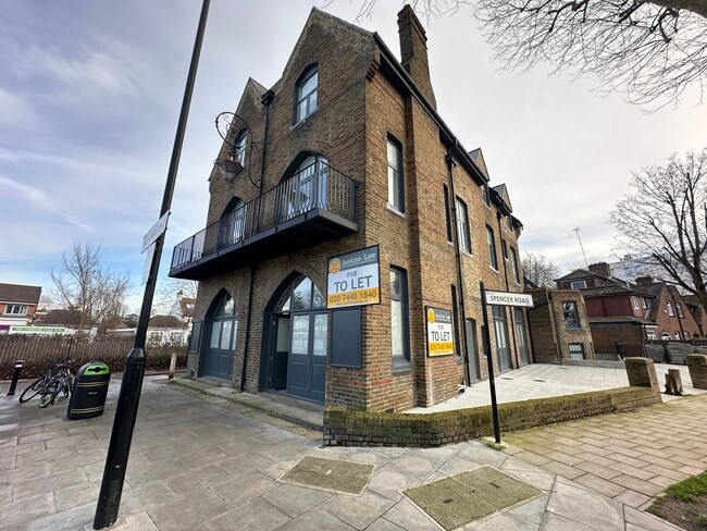 More details for 2 Grove Park Rd, London - Retail to Rent