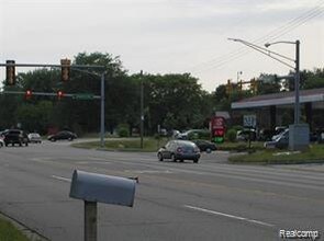 2103 W Michigan Ave, Ypsilanti, MI for sale Primary Photo- Image 1 of 2