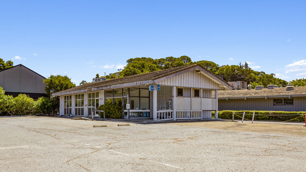 1600 Tiburon Blvd, Belvedere Tiburon, CA for rent - Building Photo - Image 1 of 10