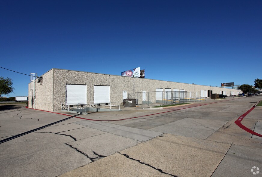 10702-10728 N Stemmons Fwy, Dallas, TX for rent - Building Photo - Image 2 of 3