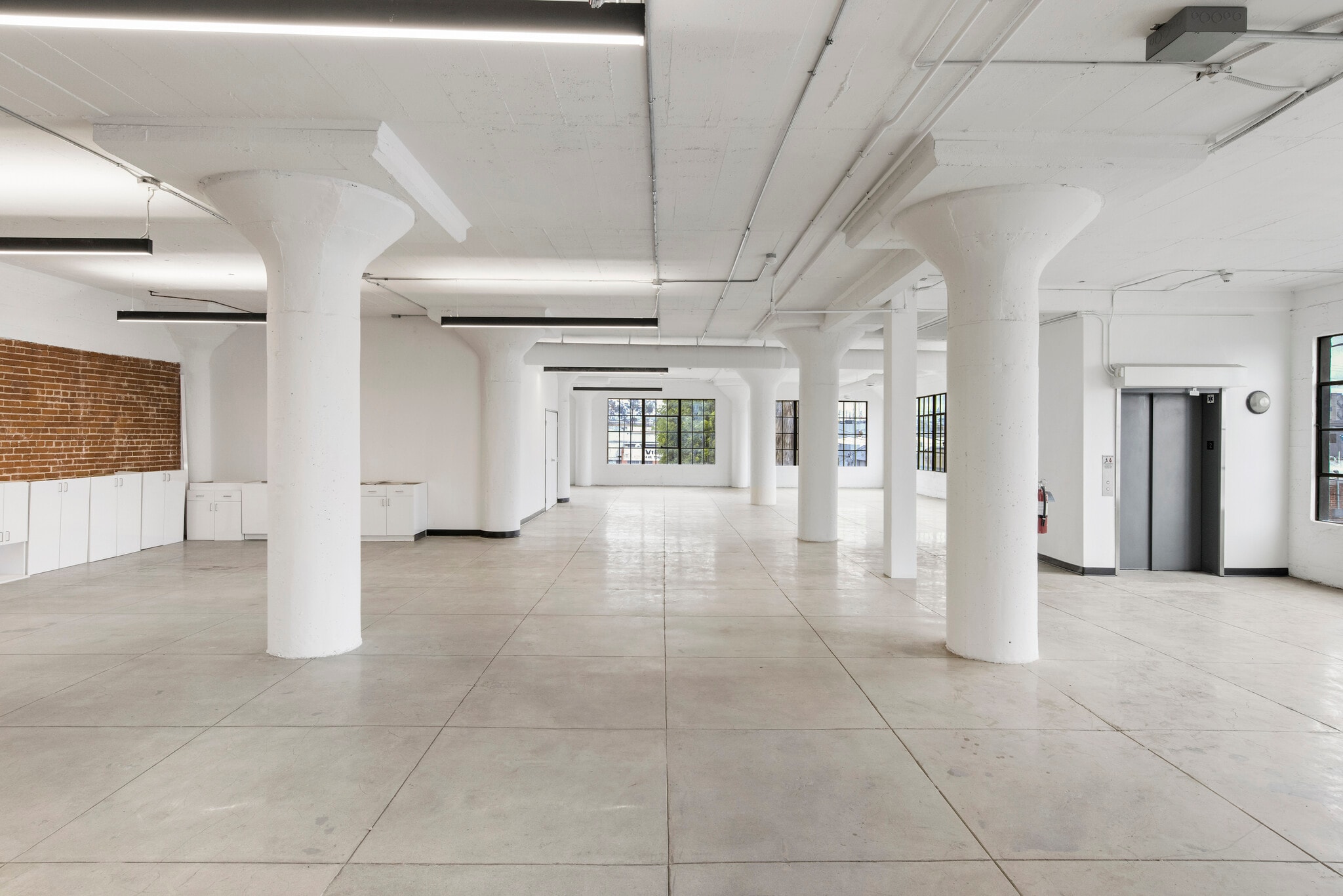 1026 S Santa Fe Ave, Los Angeles, CA to rent Building Photo- Image 1 of 5