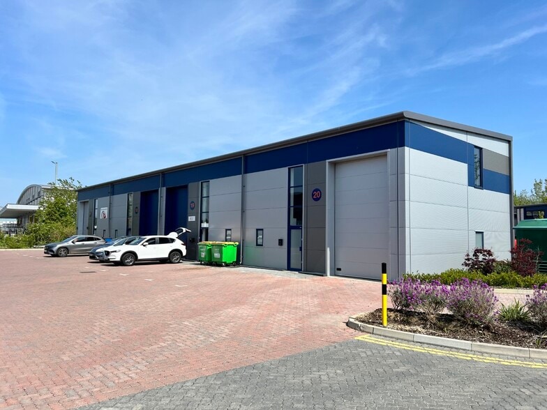 17-20 Bingham Rd, Sittingbourne to rent - Building Photo - Image 2 of 6