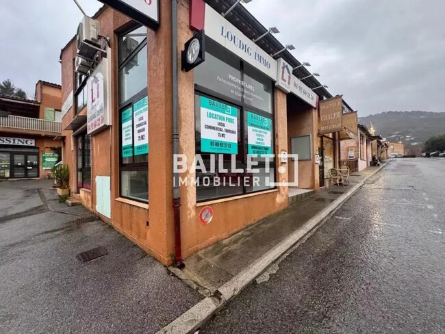 Location Commerce 75 m²