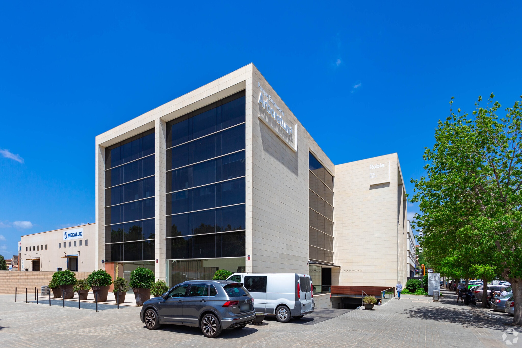 Avinguda de la Fama, 16, Cornellà de Llobregat, Barcelona to rent Primary Photo- Image 1 of 5