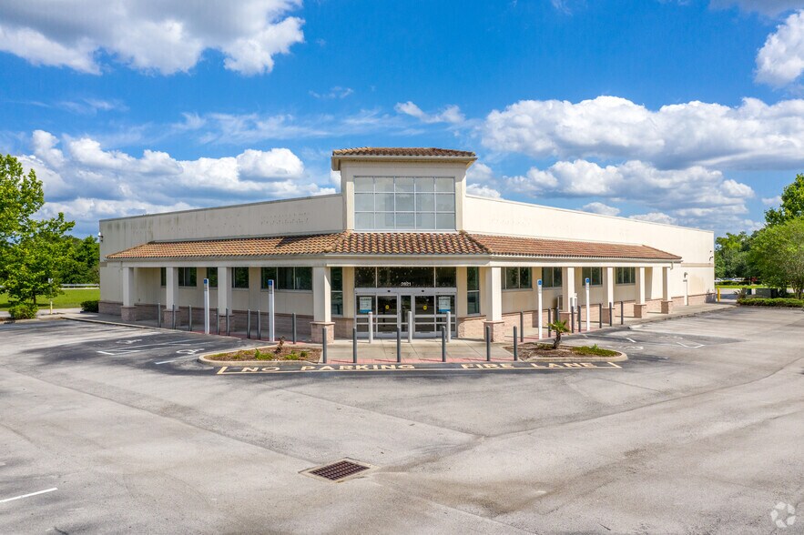 2821 W 25th St, Sanford, FL for rent - Building Photo - Image 1 of 9