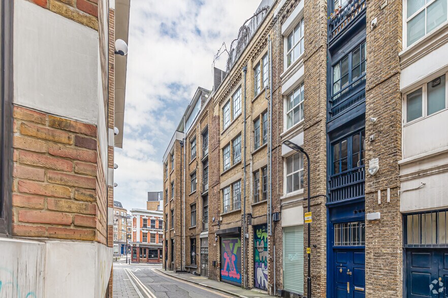 4 Ravey St, London for sale - Building Photo - Image 1 of 1