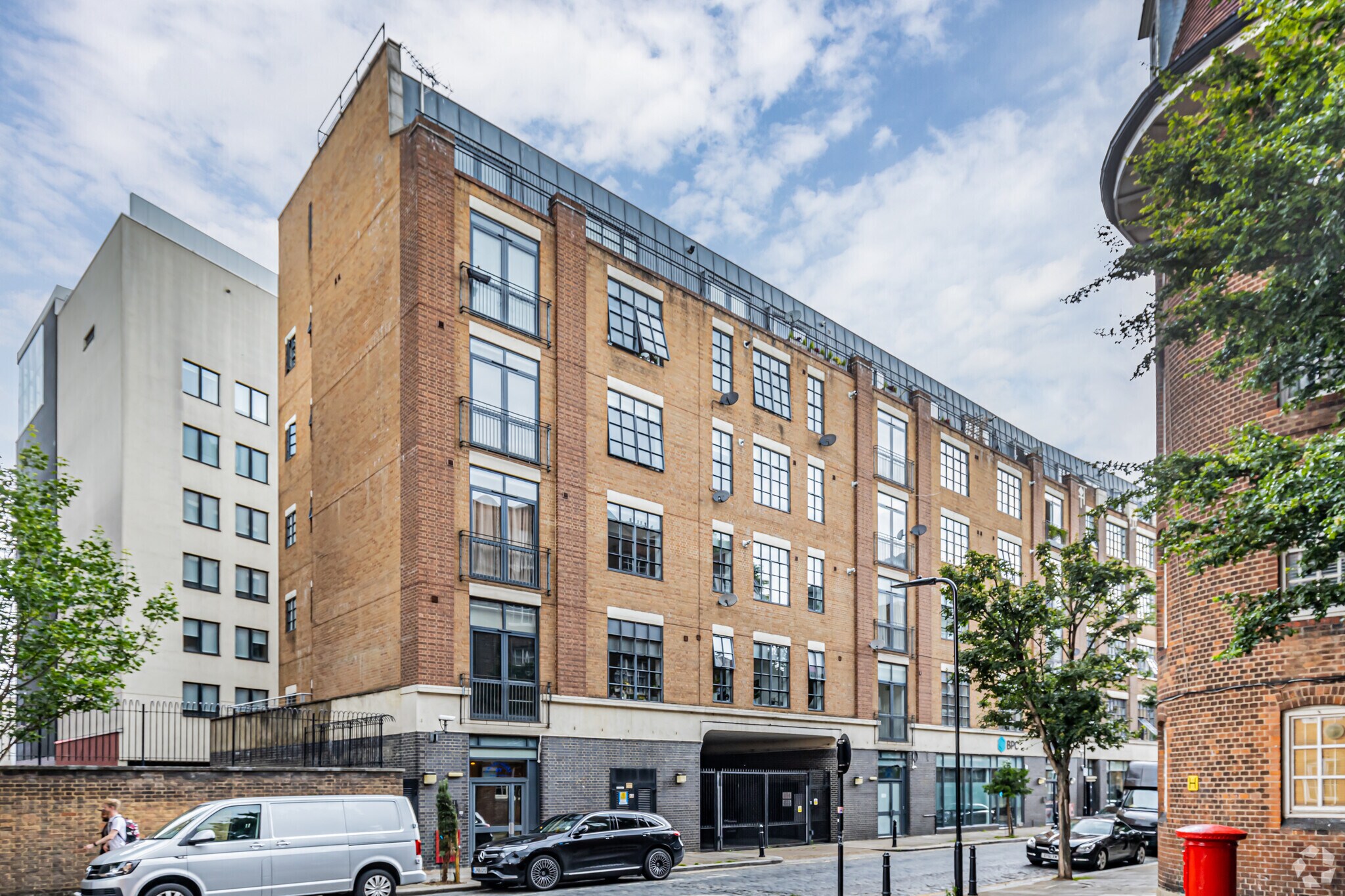 27-39 Boundary St, London for sale Primary Photo- Image 1 of 1