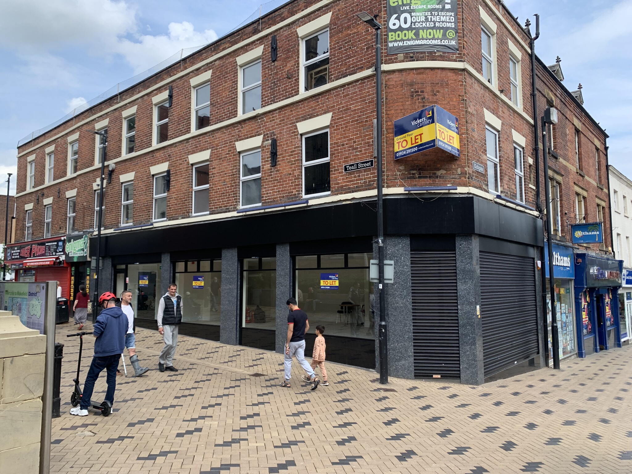 1 Kirkgate, Wakefield for sale Primary Photo- Image 1 of 1