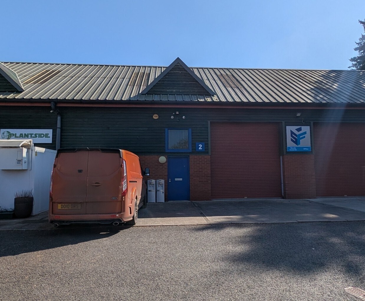 Monument View, Wellington to rent Building Photo- Image 1 of 4