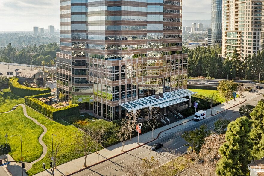 2121 Avenue of the Stars, Century City, CA for rent - Building Photo - Image 2 of 27