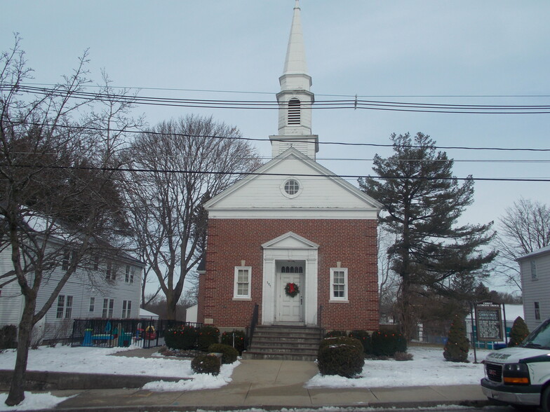 595 Belmont St, Belmont, MA for sale - Primary Photo - Image 1 of 1