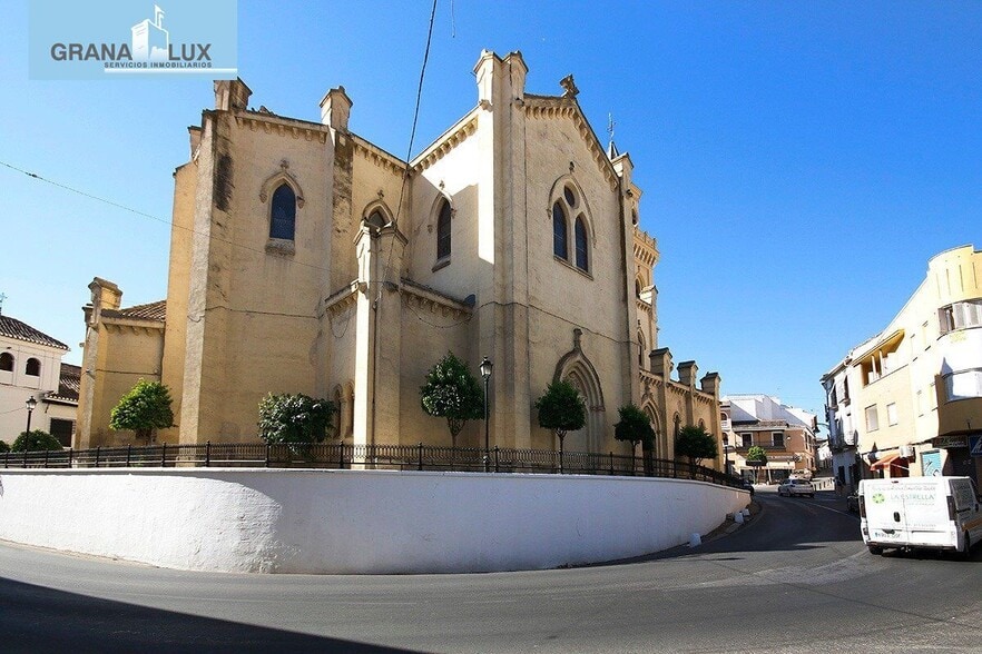 Retail in Las Gabias for sale - Building Photo - Image 2 of 12