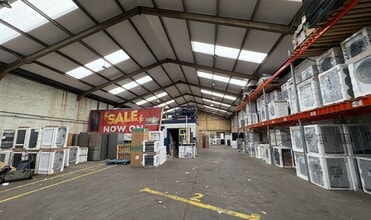 6 Duncrue St, Belfast to rent Interior Photo- Image 2 of 4