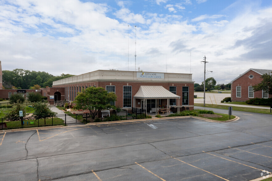 4650 N Port Washington Rd, Glendale, WI for rent - Building Photo - Image 2 of 8