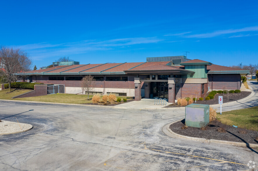 10427 W Lincoln Ave, West Allis, WI for sale - Primary Photo - Image 1 of 1