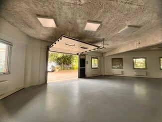 More details for 56 Rue Du Port, Nanterre - Light Industrial for Sale