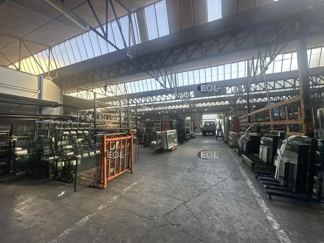 Industrial in Marseille to rent Interior Photo- Image 1 of 6