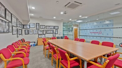 9-15 Queen St, Belfast to rent Interior Photo- Image 2 of 5