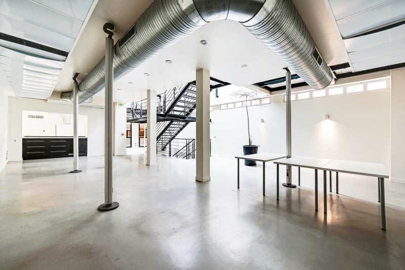 Office in Levallois-Perret to rent - Interior Photo - Image 3 of 11