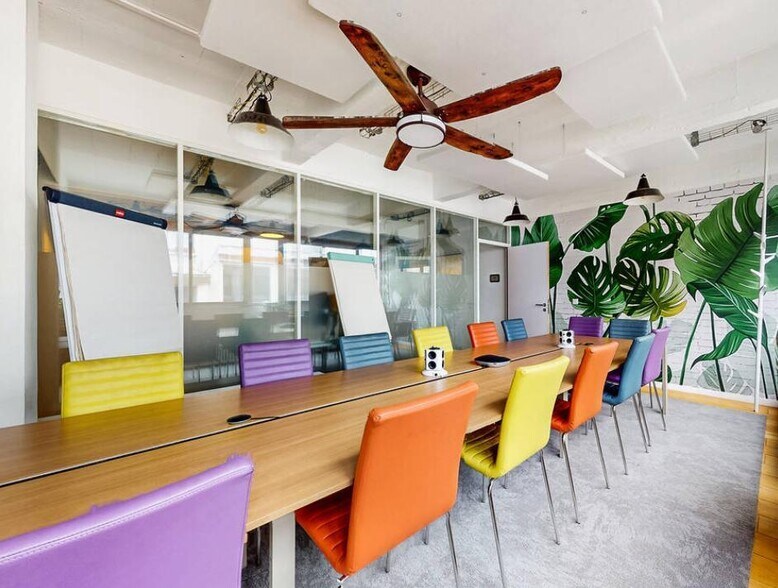 Office in Paris for sale - Building Photo - Image 3 of 12
