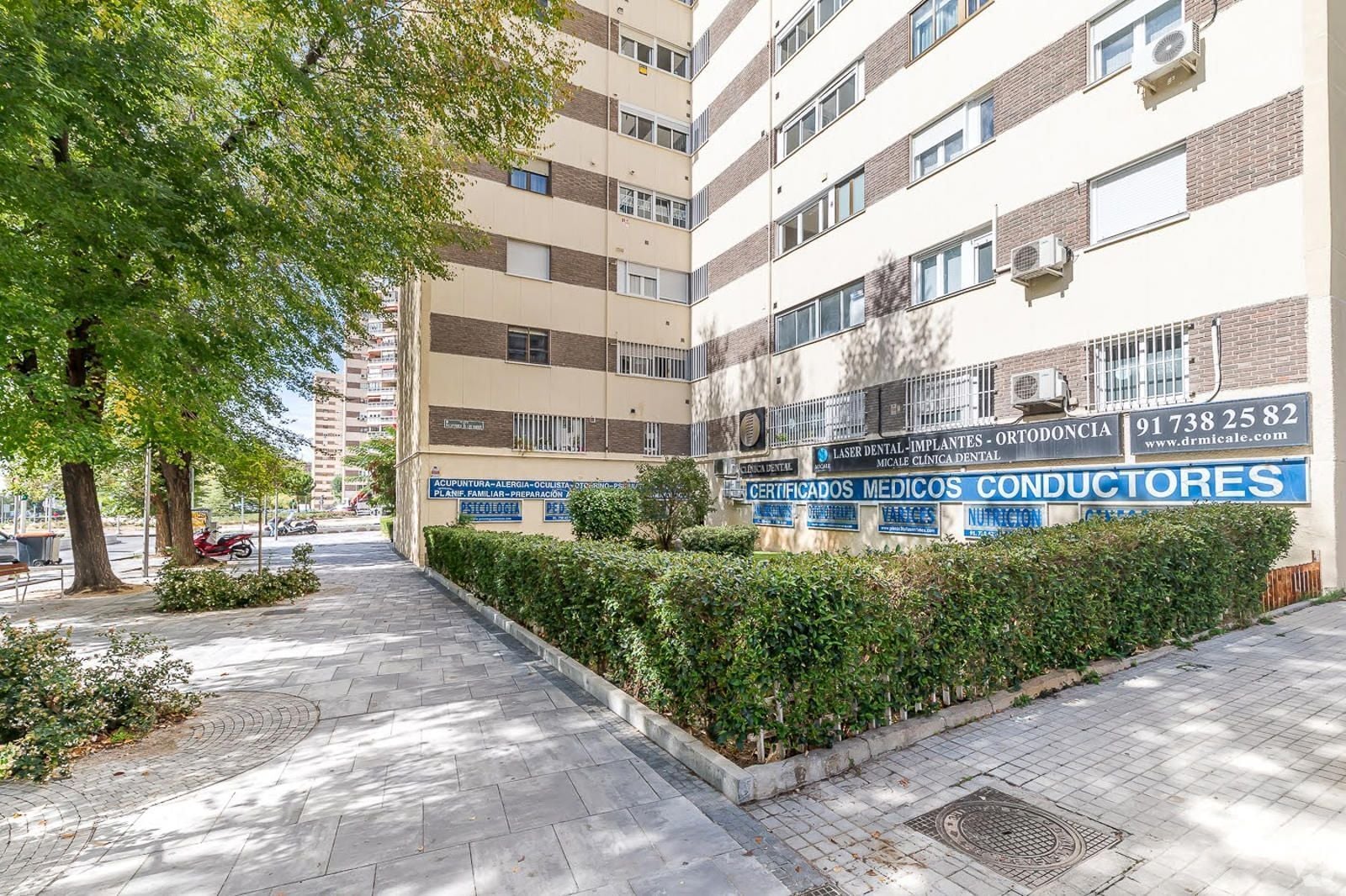 Retail in Madrid, Madrid to rent Primary Photo- Image 1 of 2