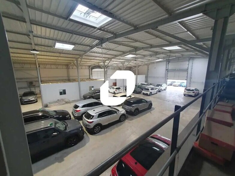 1598 Route De 40 Sous, Orgeval to rent - Building Photo - Image 3 of 5