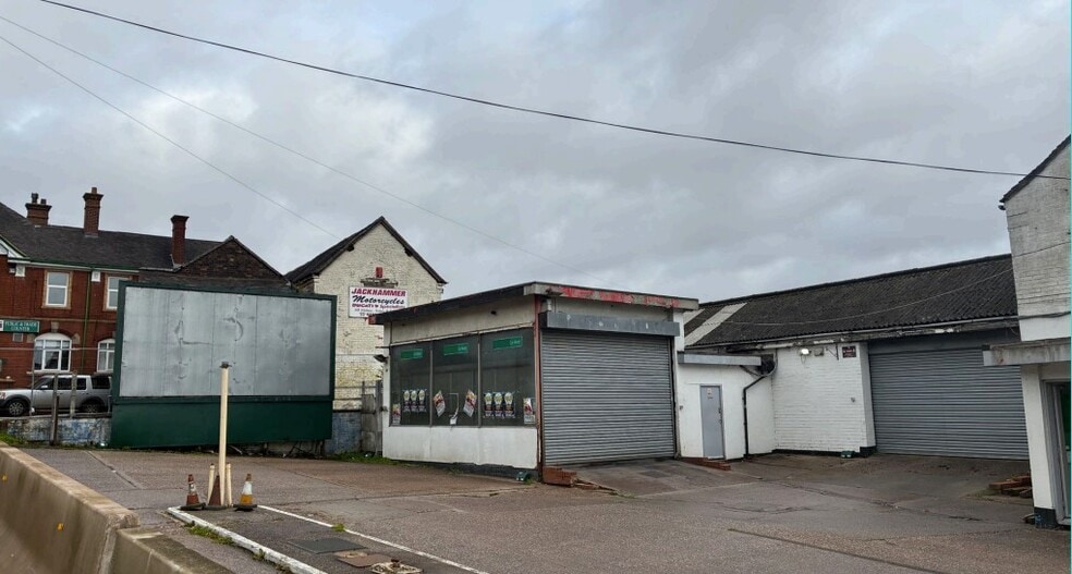 56 Hartshill Rd, Stoke On Trent to rent - Building Photo - Image 2 of 2