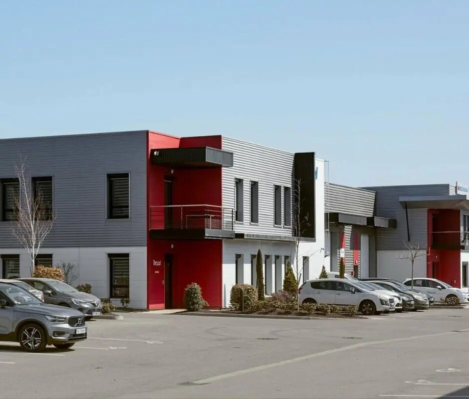 Office in Saint-Priest to rent Building Photo- Image 1 of 4