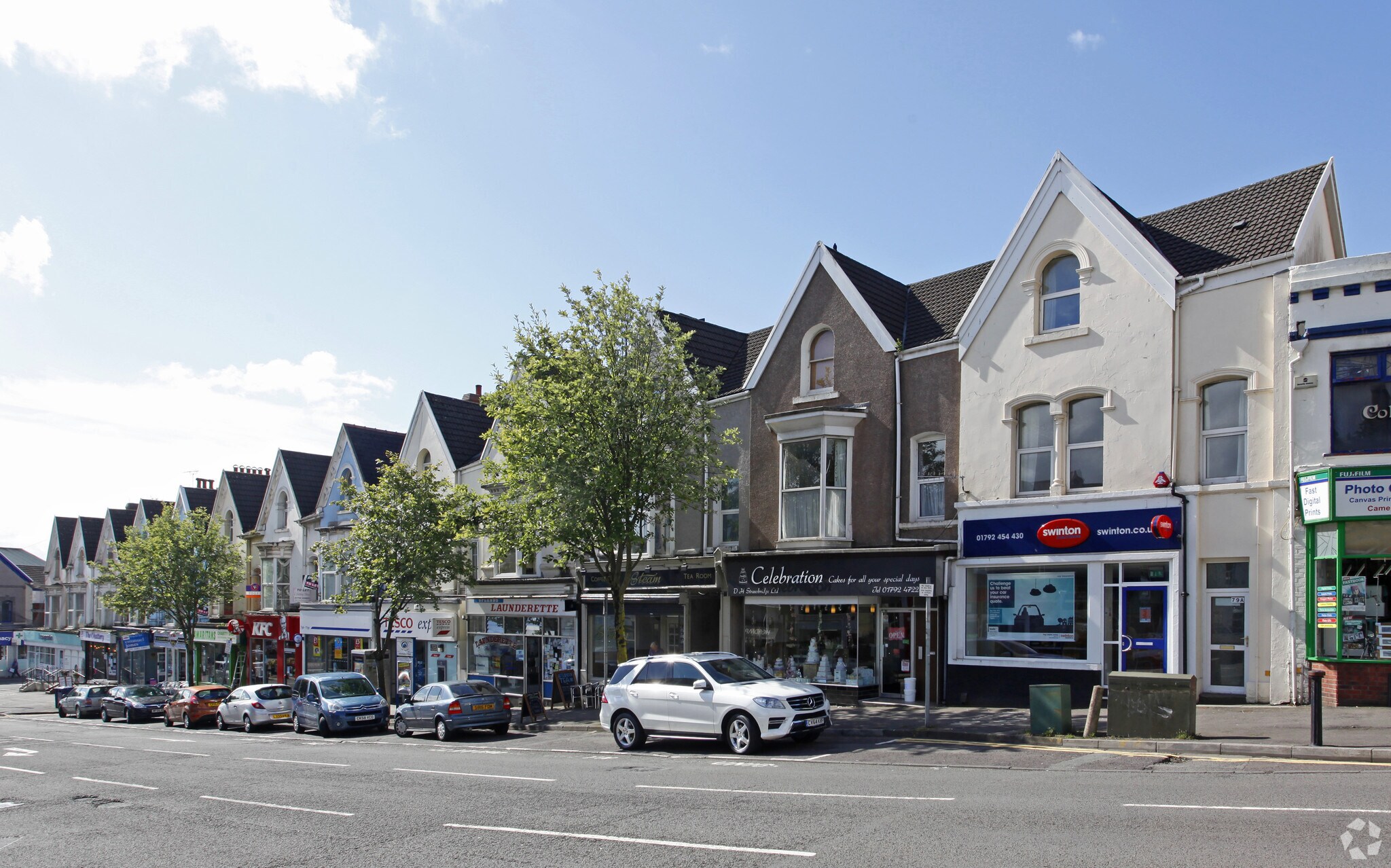 79 Uplands Cres, Swansea for sale Primary Photo- Image 1 of 1