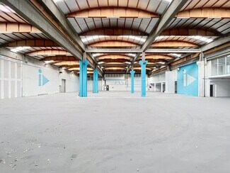 More details for 9 Rue Du Dauphiné, Saint-Priest - Mixed-use to Rent