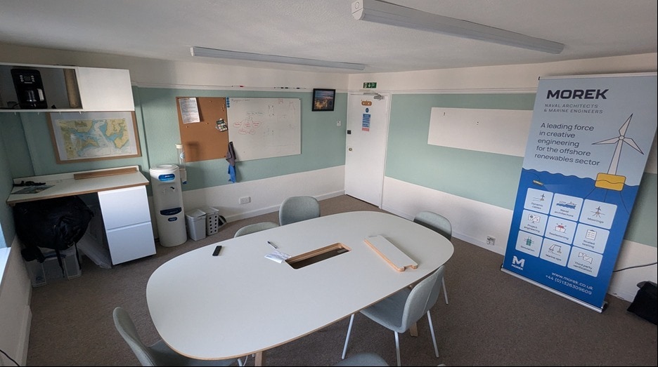 2 Bank Pl, Falmouth to rent Interior Photo- Image 1 of 4