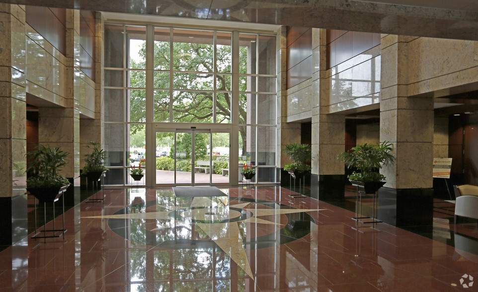 4301 W Boy Scout Blvd, Tampa, FL for rent - Lobby - Image 1 of 1