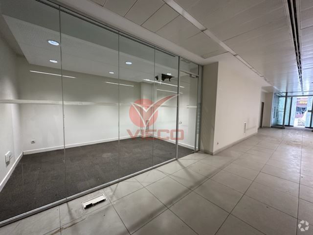 Retail in Cuenca, Cuenca to rent Interior Photo- Image 1 of 8