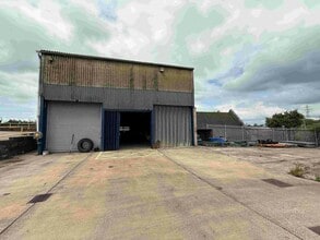 Wheildon Rd, Stoke On Trent to rent Building Photo- Image 1 of 15