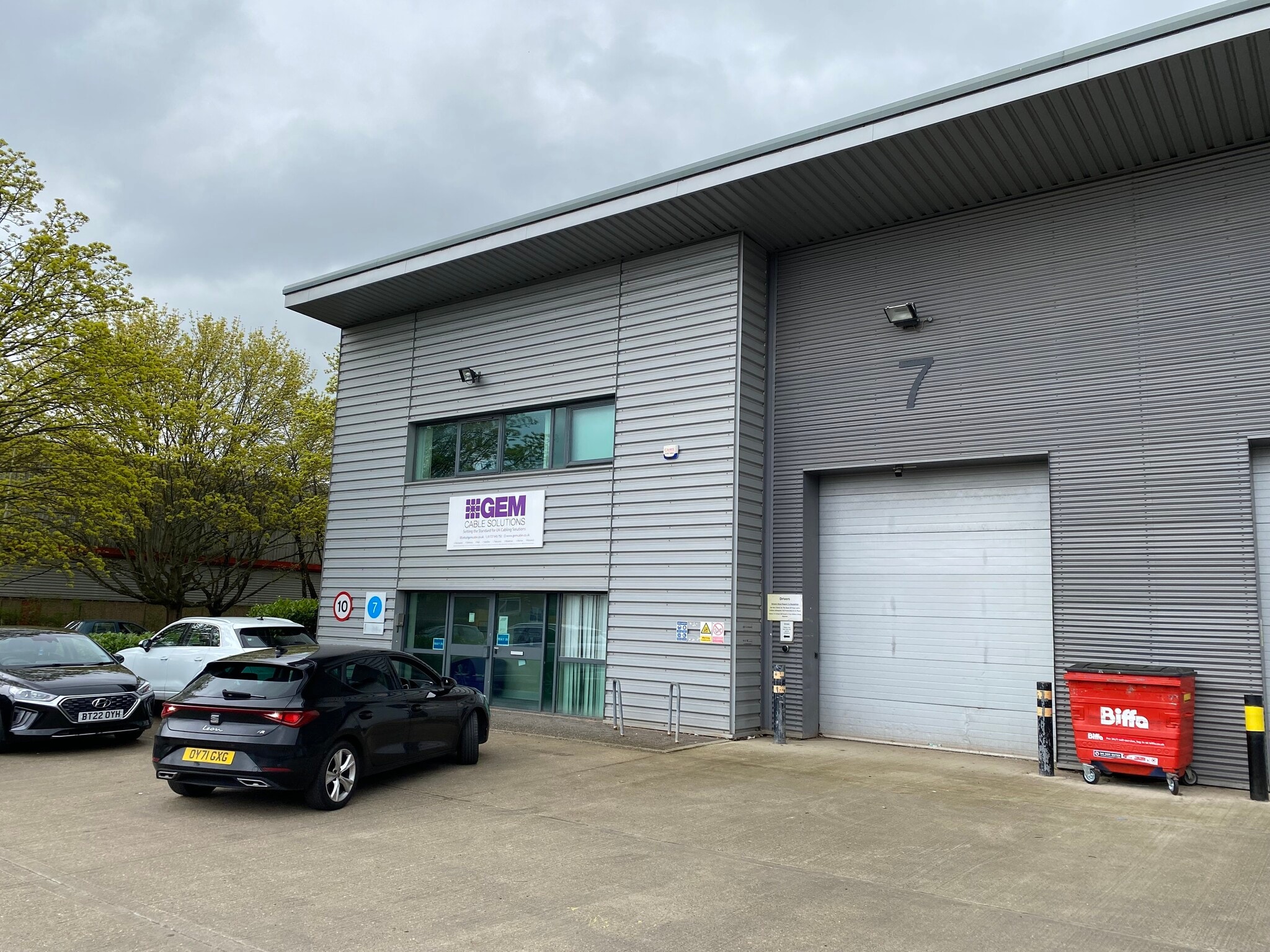 Watchmead, Welwyn Garden City to rent Building Photo- Image 1 of 6