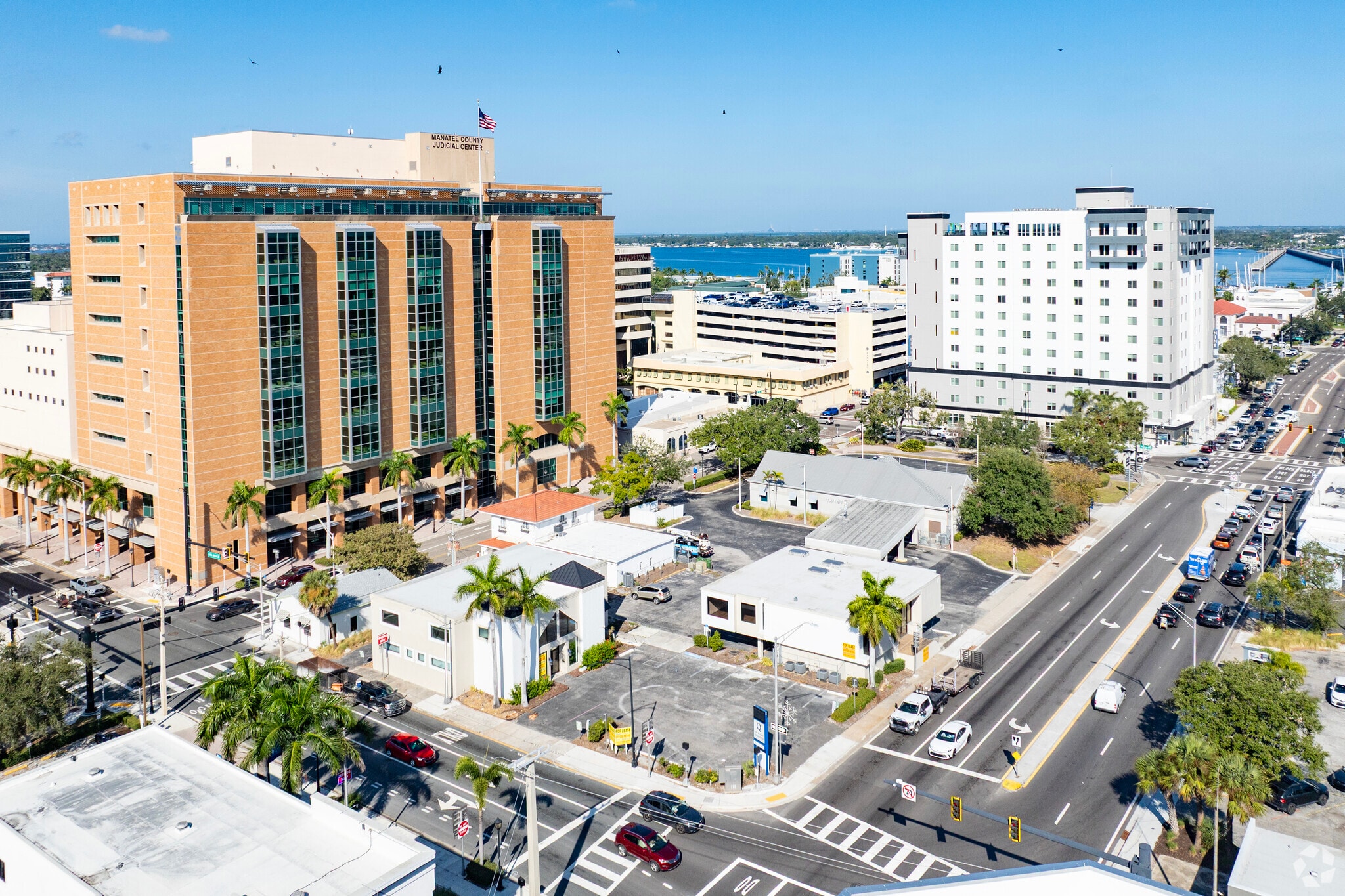 522 9th St W, Bradenton, FL to rent Building Photo- Image 1 of 20