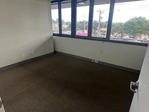 13701 SW 88th St, Miami, FL for rent Building Photo- Image 2 of 12