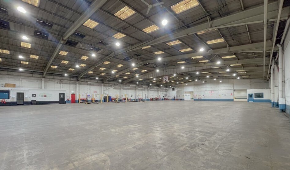 24 Salter St, London to rent Interior Photo- Image 1 of 2